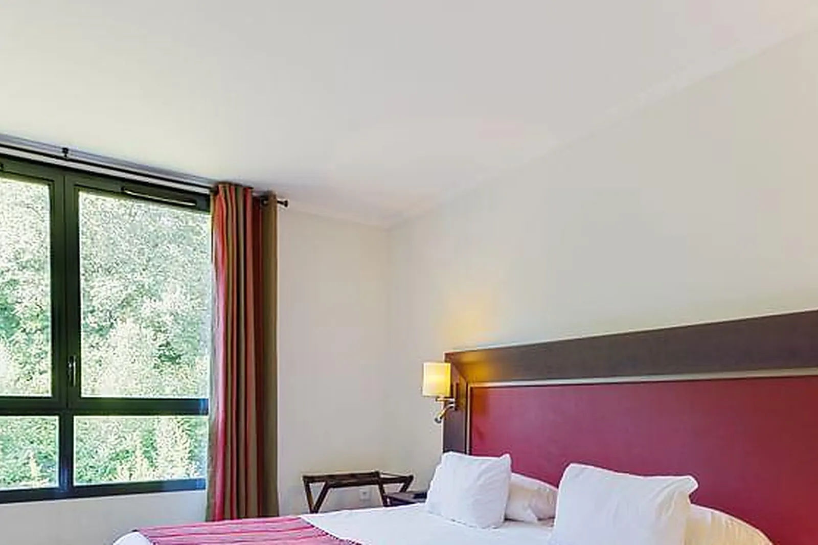 Lieux événementiels, HÔTEL DU GOLF ***