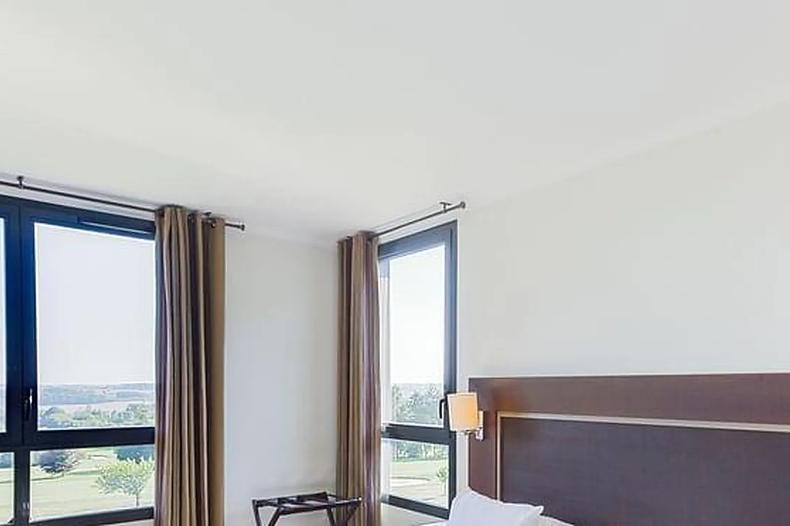 Lieux événementiels, HÔTEL DU GOLF ***