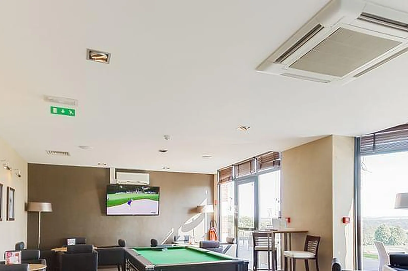 Lieux événementiels, HÔTEL DU GOLF ***