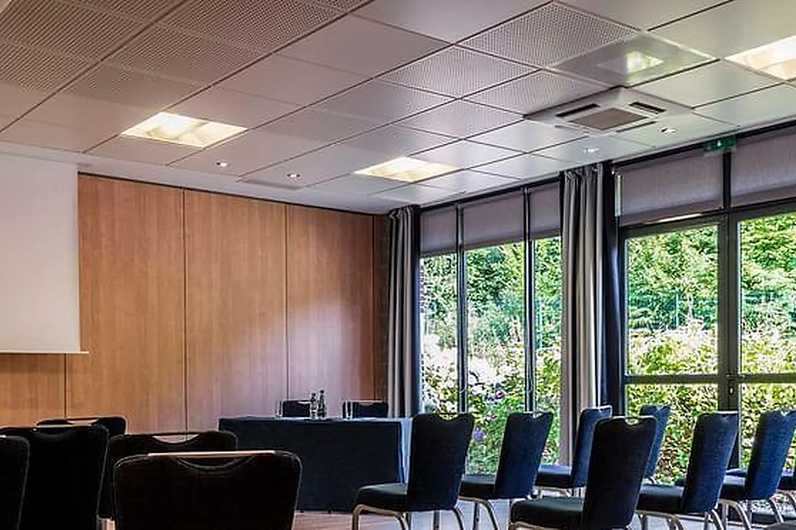 Lieux événementiels, HÔTEL DU GOLF ***