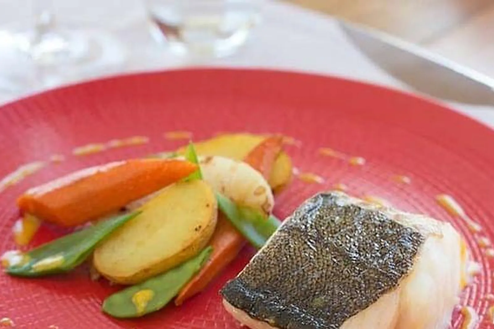 Lieux événementiels, HÔTEL DU TUMULUS ***