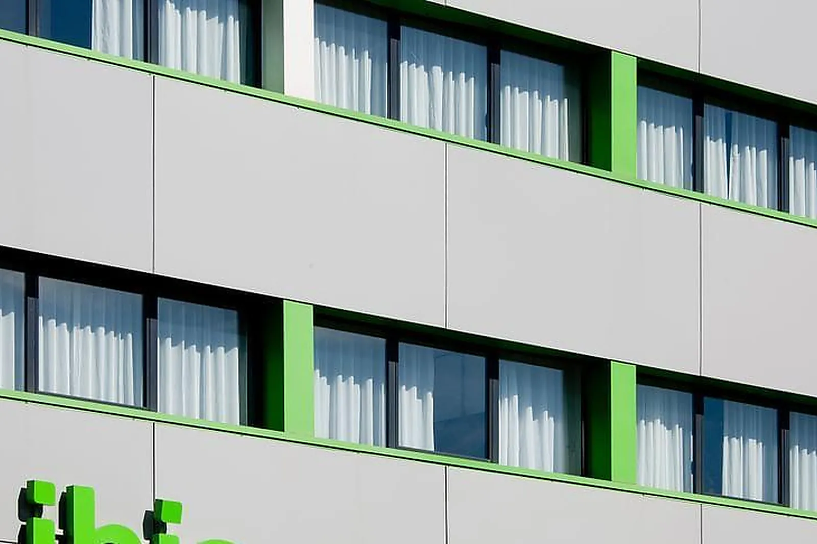 Lieux événementiels, HÔTEL IBIS STYLES CLERMONT-FERRAND GARE ***