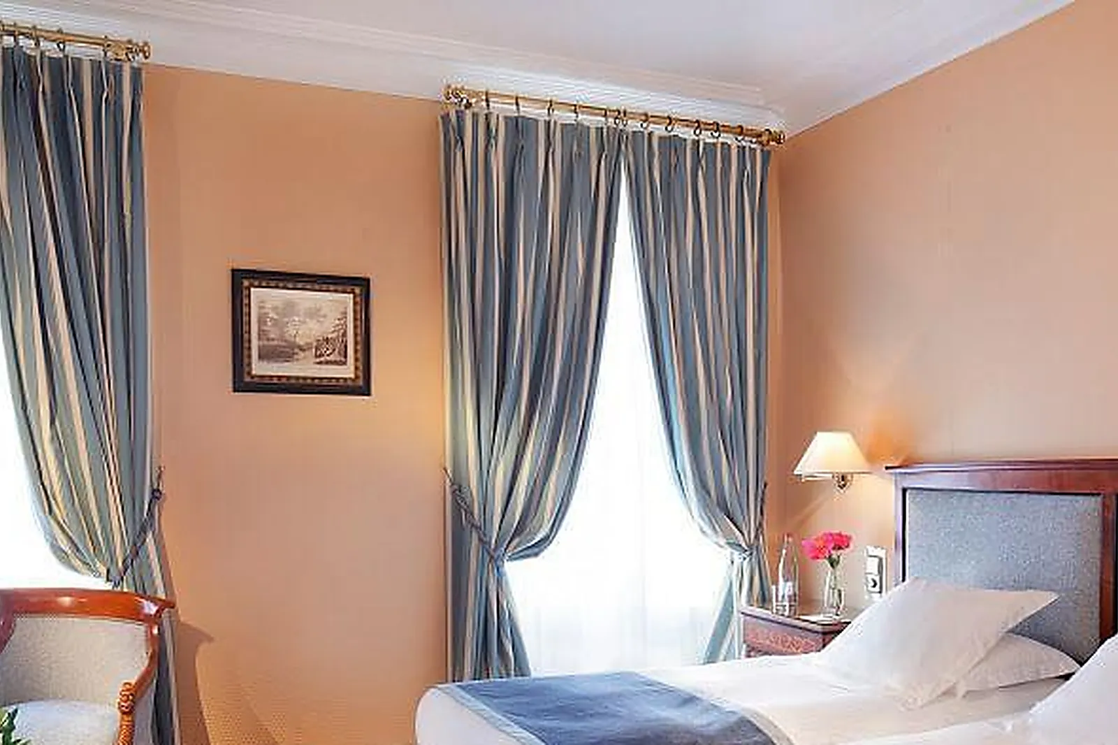 Lieux événementiels, HÔTEL LA DEMEURE MONTAIGNE ****