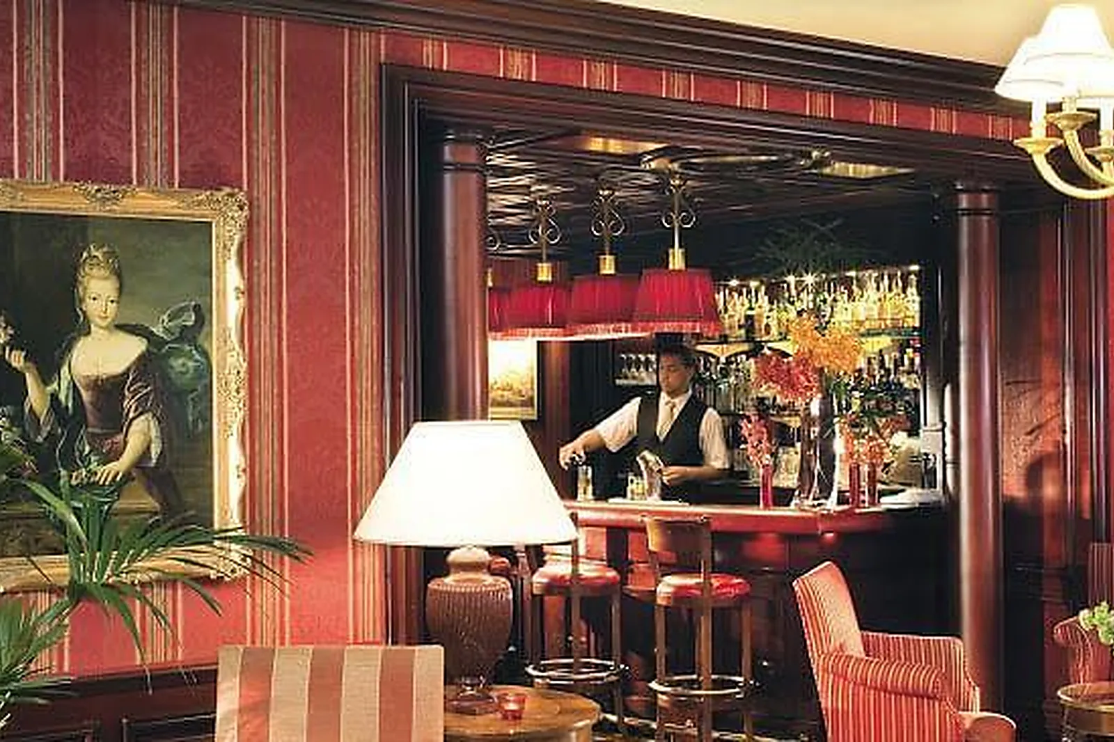 Lieux événementiels, HÔTEL LA DEMEURE MONTAIGNE ****