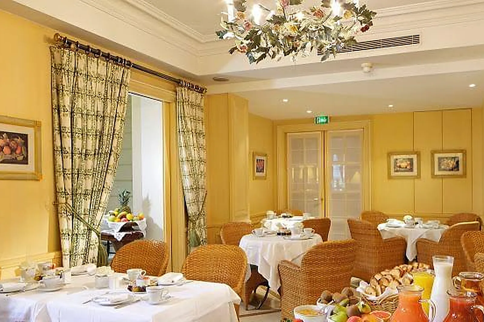 Lieux événementiels, HÔTEL LA DEMEURE MONTAIGNE ****