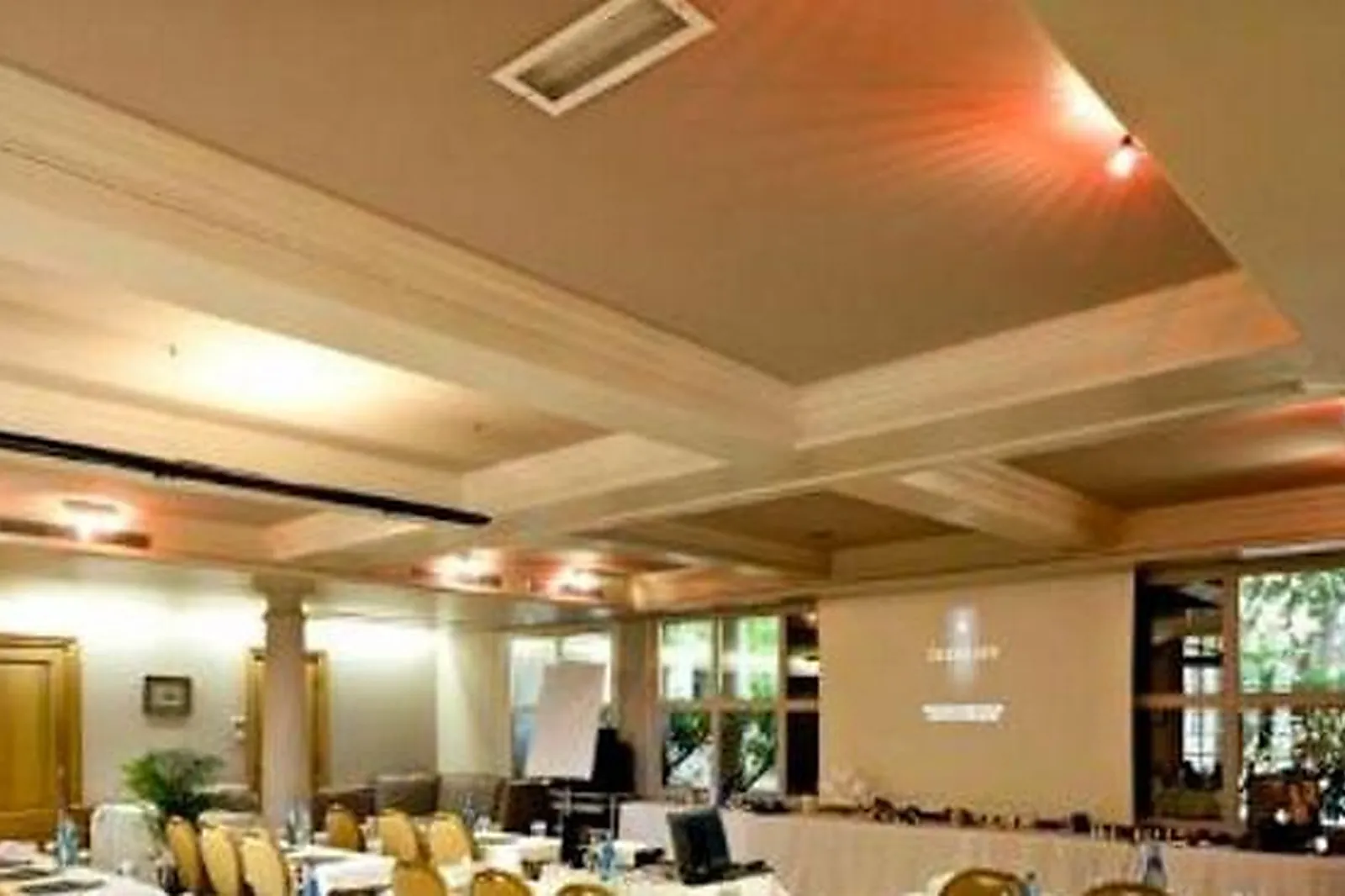 Lieux événementiels, HÔTEL LA MAGNANERAIE ****