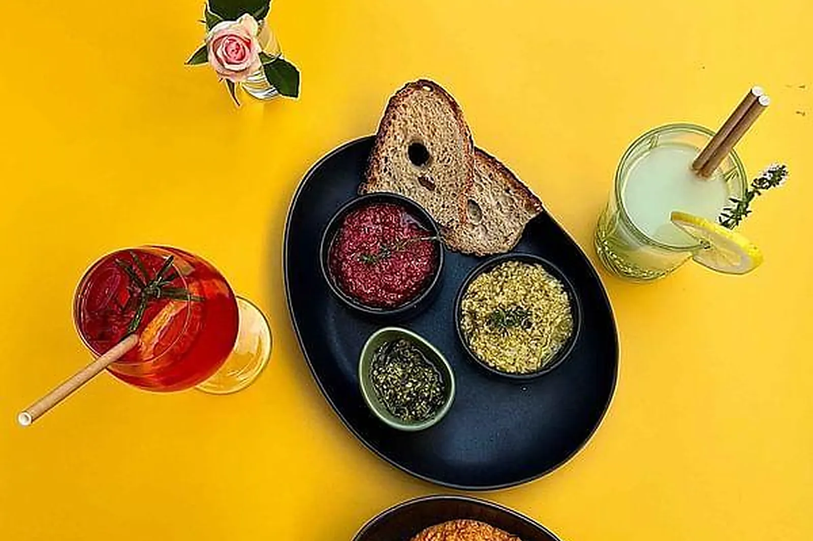 Lieux événementiels, HÔTEL LA NOUVELLE RÉPUBLIQUE ***