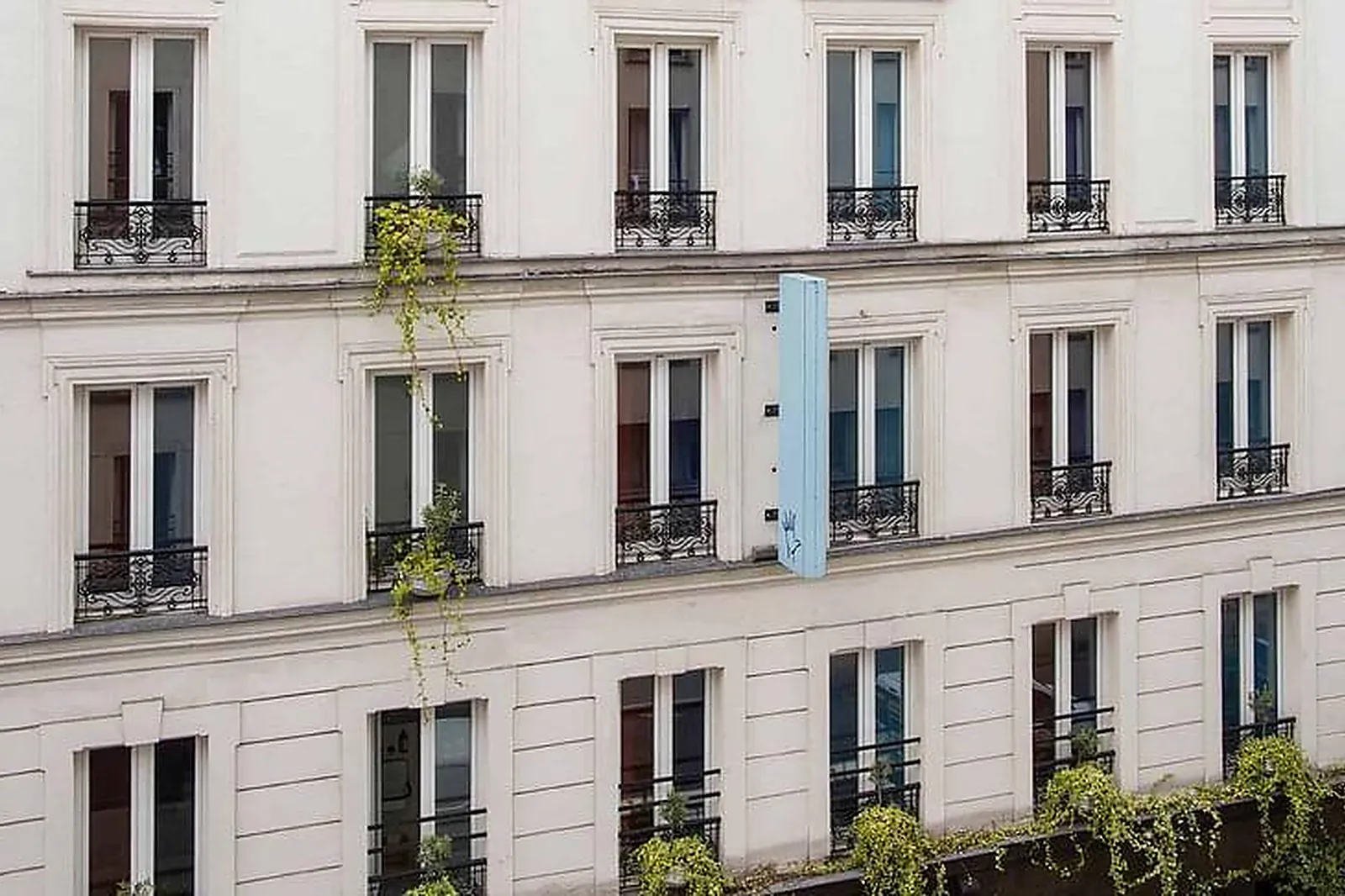 Lieux événementiels, HÔTEL LA NOUVELLE RÉPUBLIQUE ***