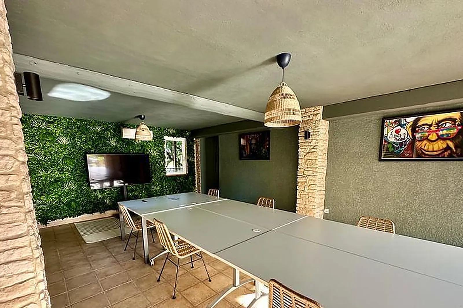 Lieux événementiels, HÔTEL LA PERNA