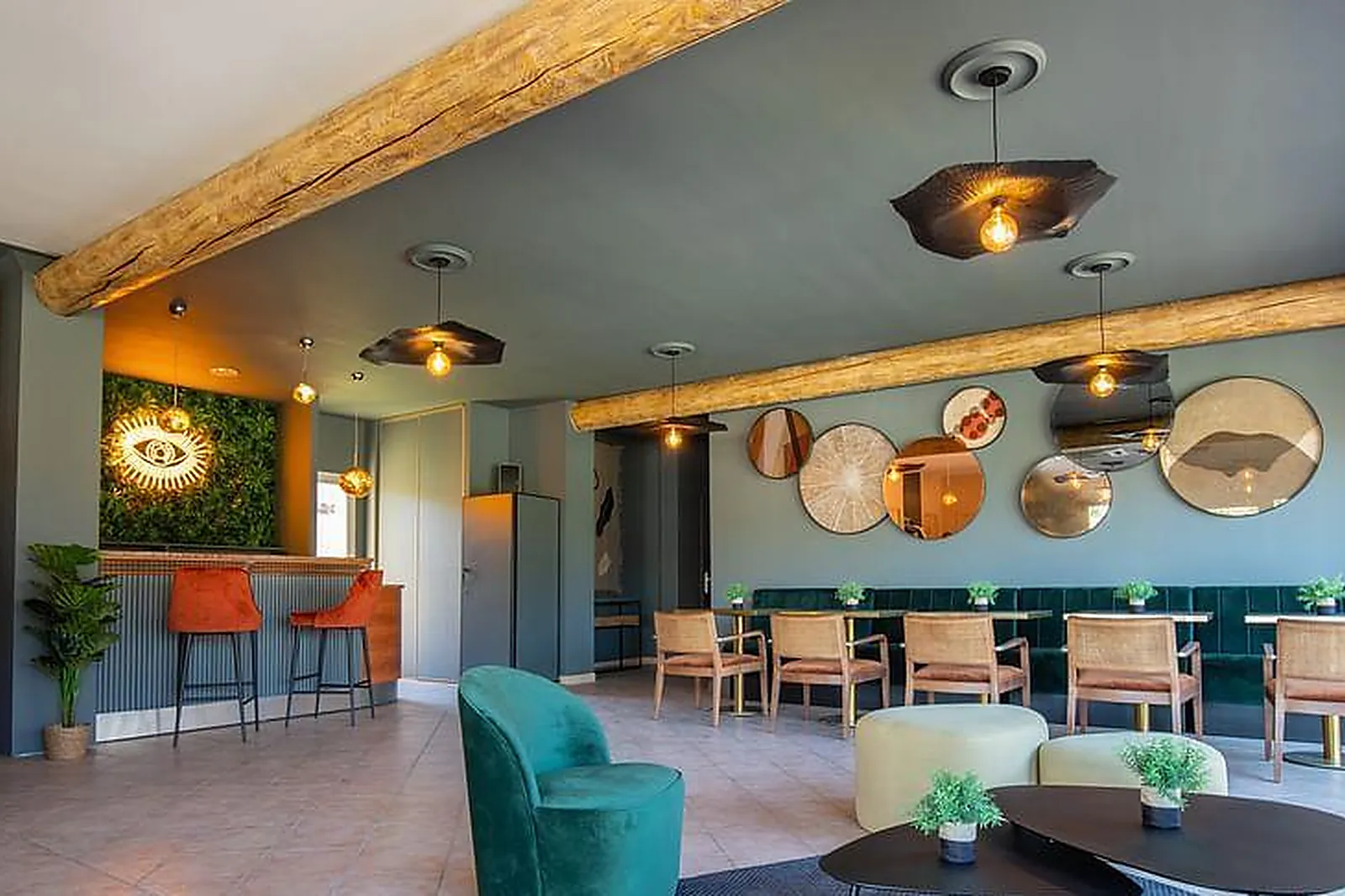 Lieux événementiels, HÔTEL LA PERNA