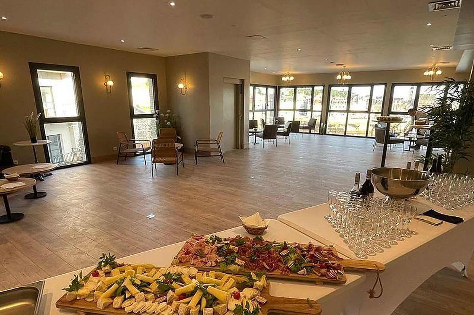 Lieux événementiels, HÔTEL LA TOUR AUX CRABES