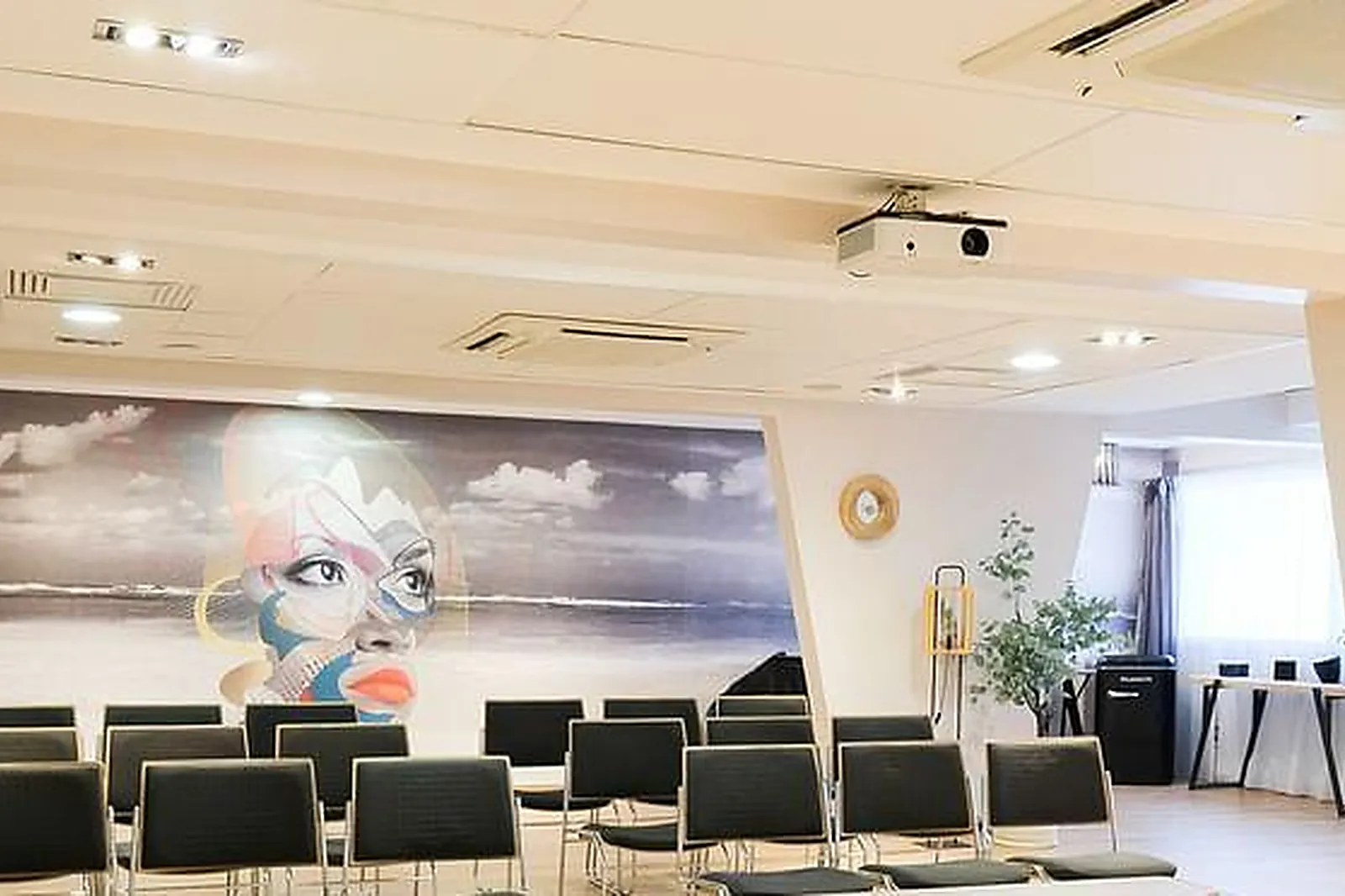 Lieux événementiels, HÔTEL LES BAINS DE CAMARGUE THALAZUR ****