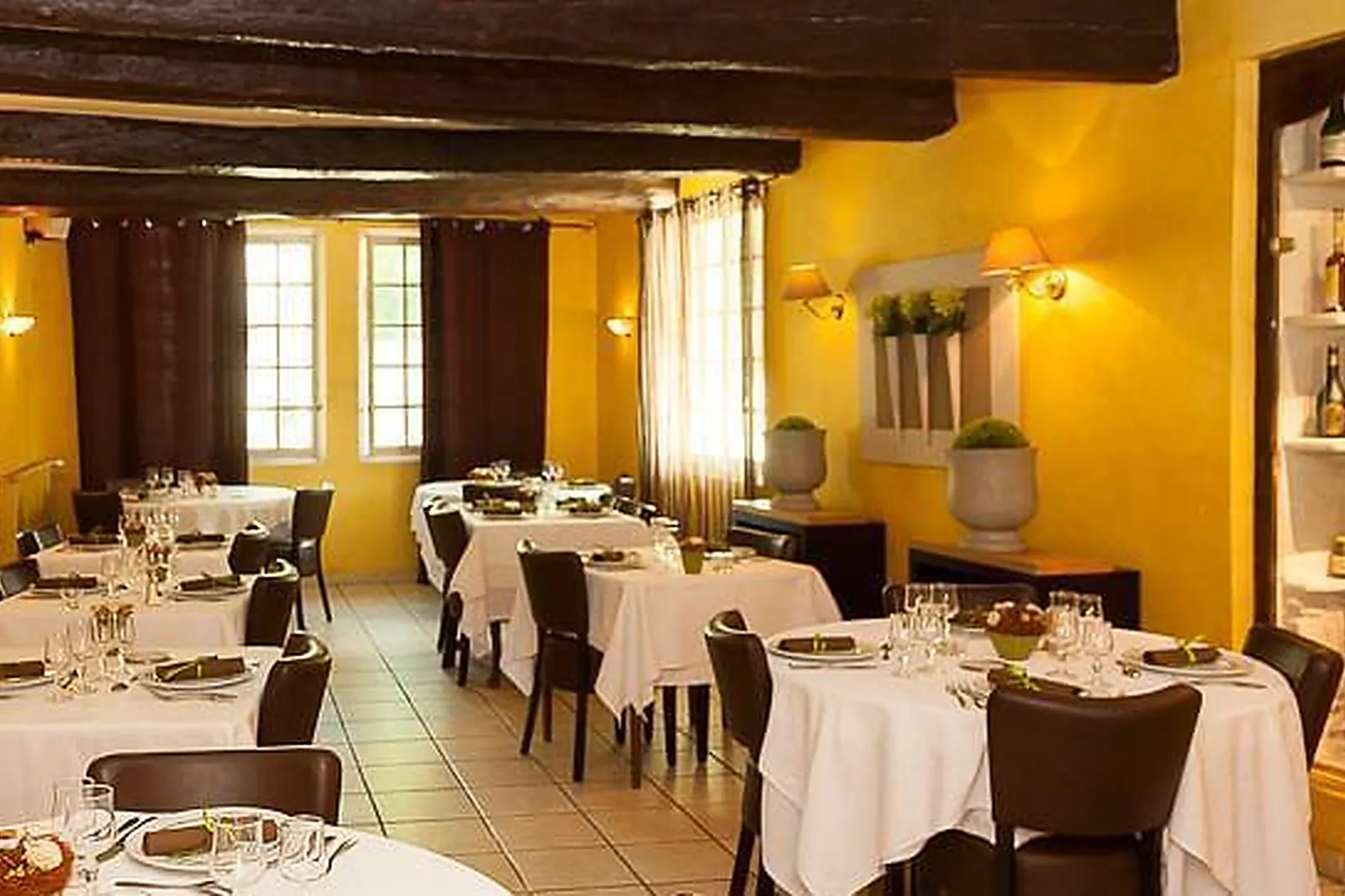 Lieux événementiels, HÔTEL LES MAGNANARELLES