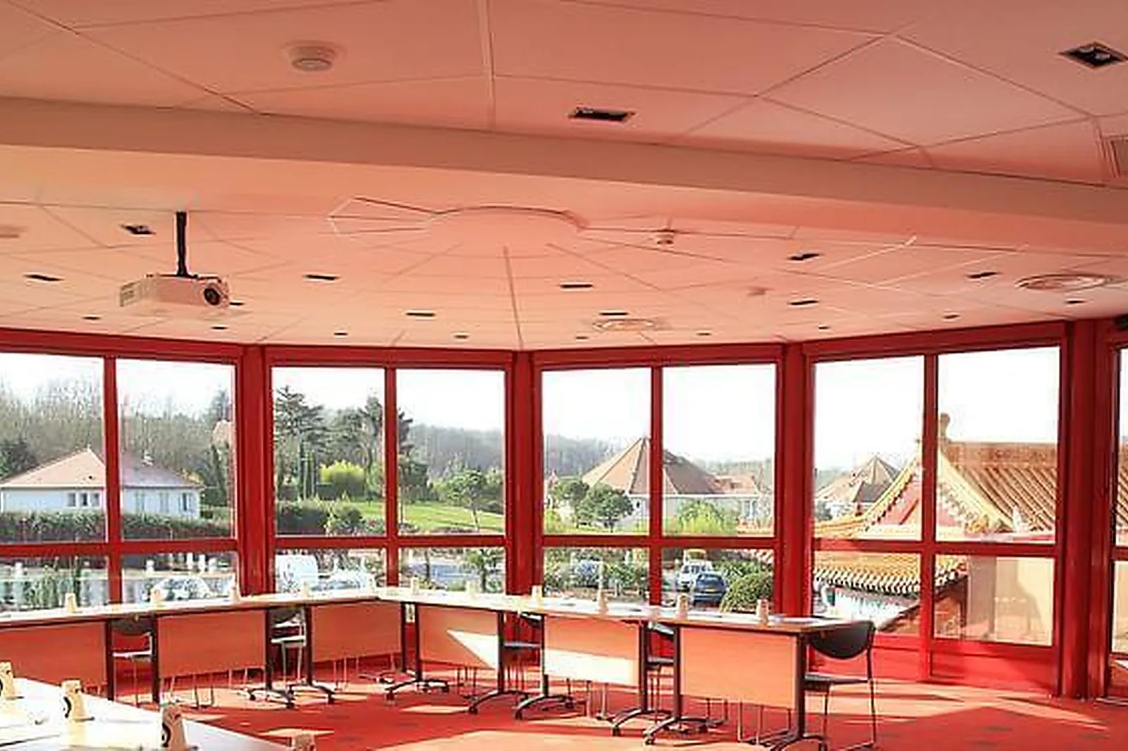 Lieux événementiels, HÔTEL LES PAGODES DE BEAUVAL ***