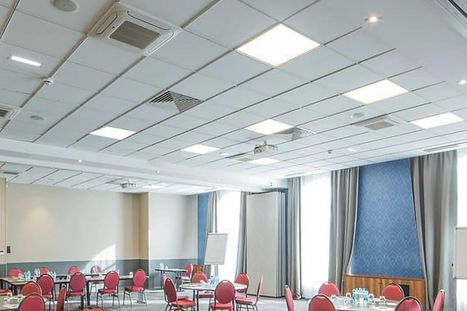 Lieux événementiels, HÔTEL L'ÉLYSÉE VAL D'EUROPE ****