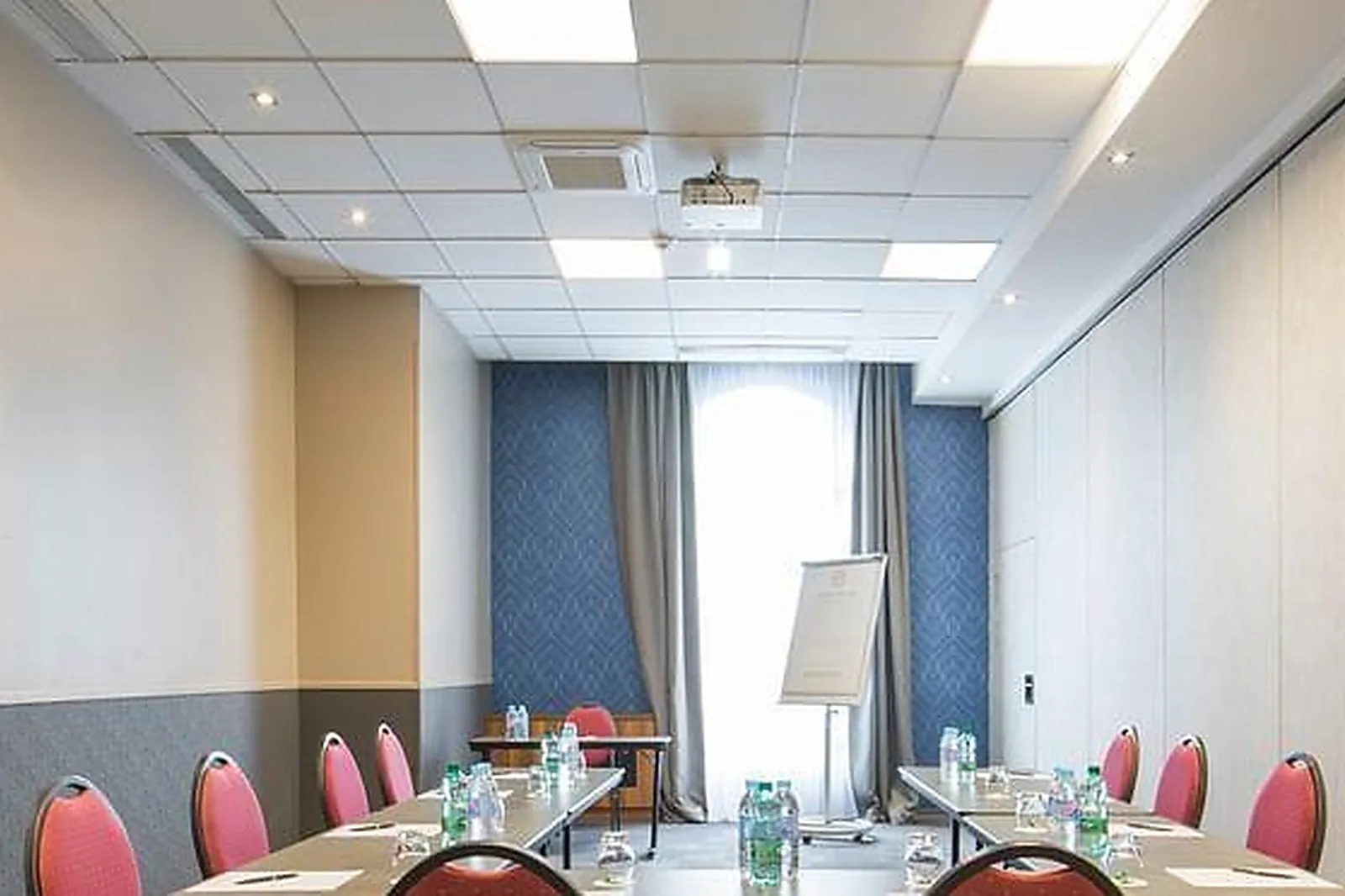 Lieux événementiels, HÔTEL L'ÉLYSÉE VAL D'EUROPE ****