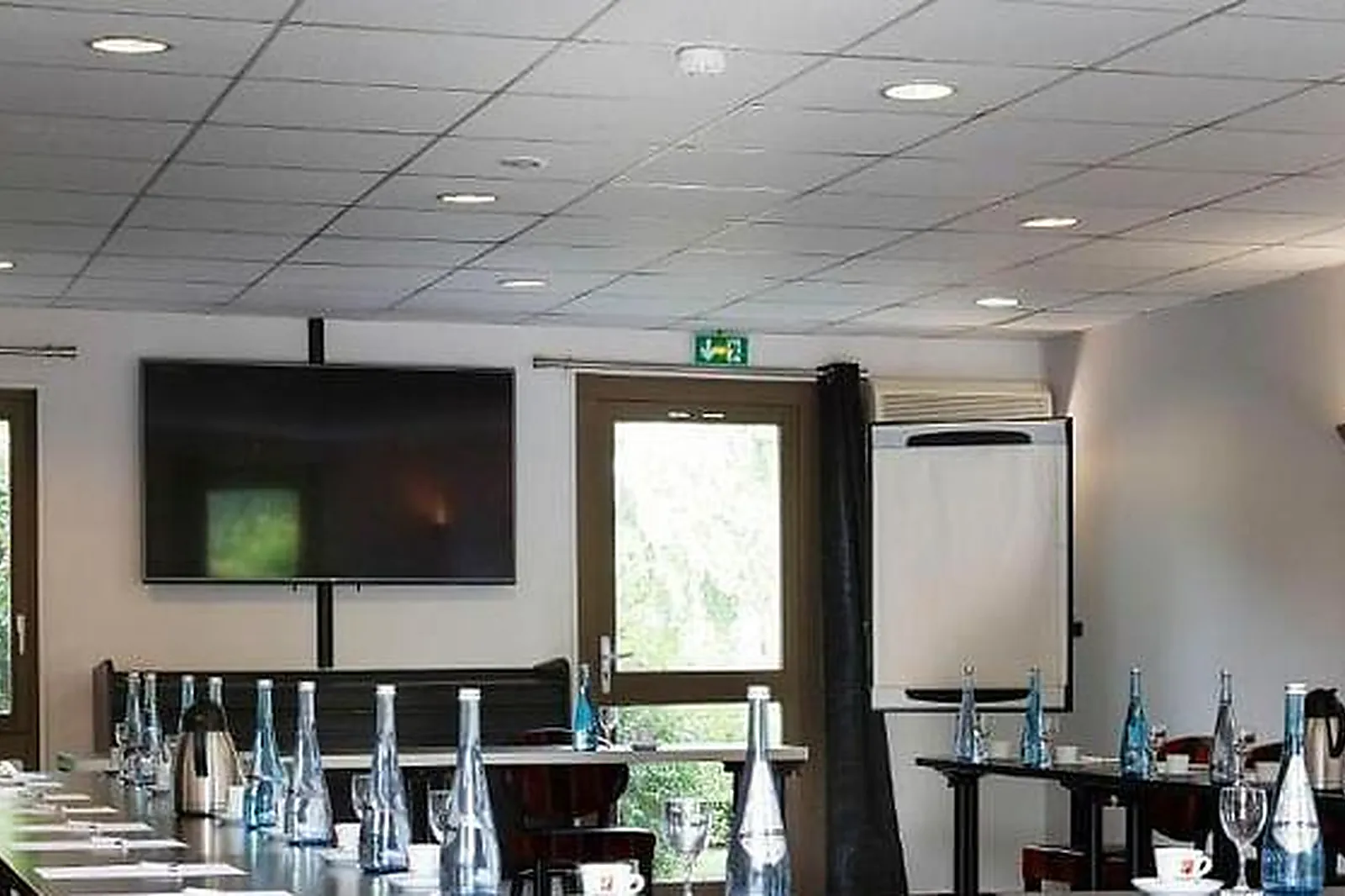 Lieux événementiels, HÔTEL RESTAURANT LE COLIBRI