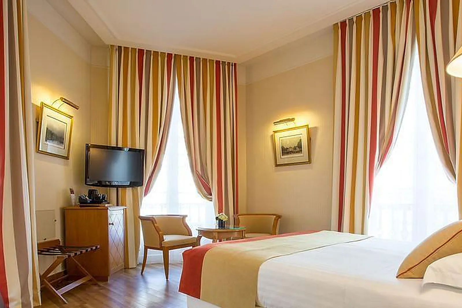 Lieux événementiels, GRAND PLATEAU