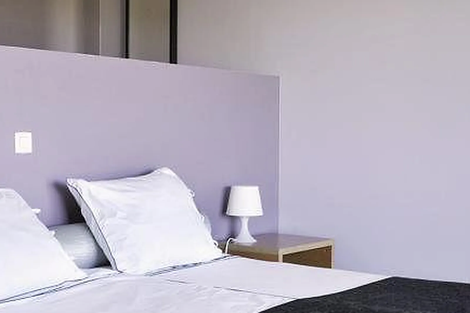 Lieux événementiels, HÔTELLERIE LA PETITE COURONNE ***