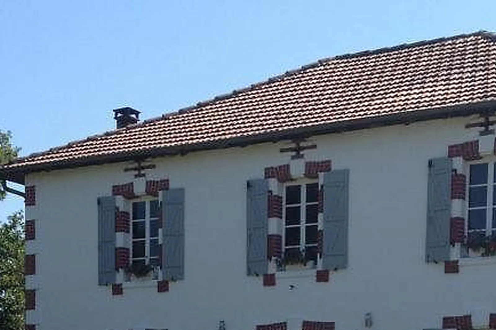 Lieux événementiels, HÔTELLERIE LA PETITE COURONNE ***