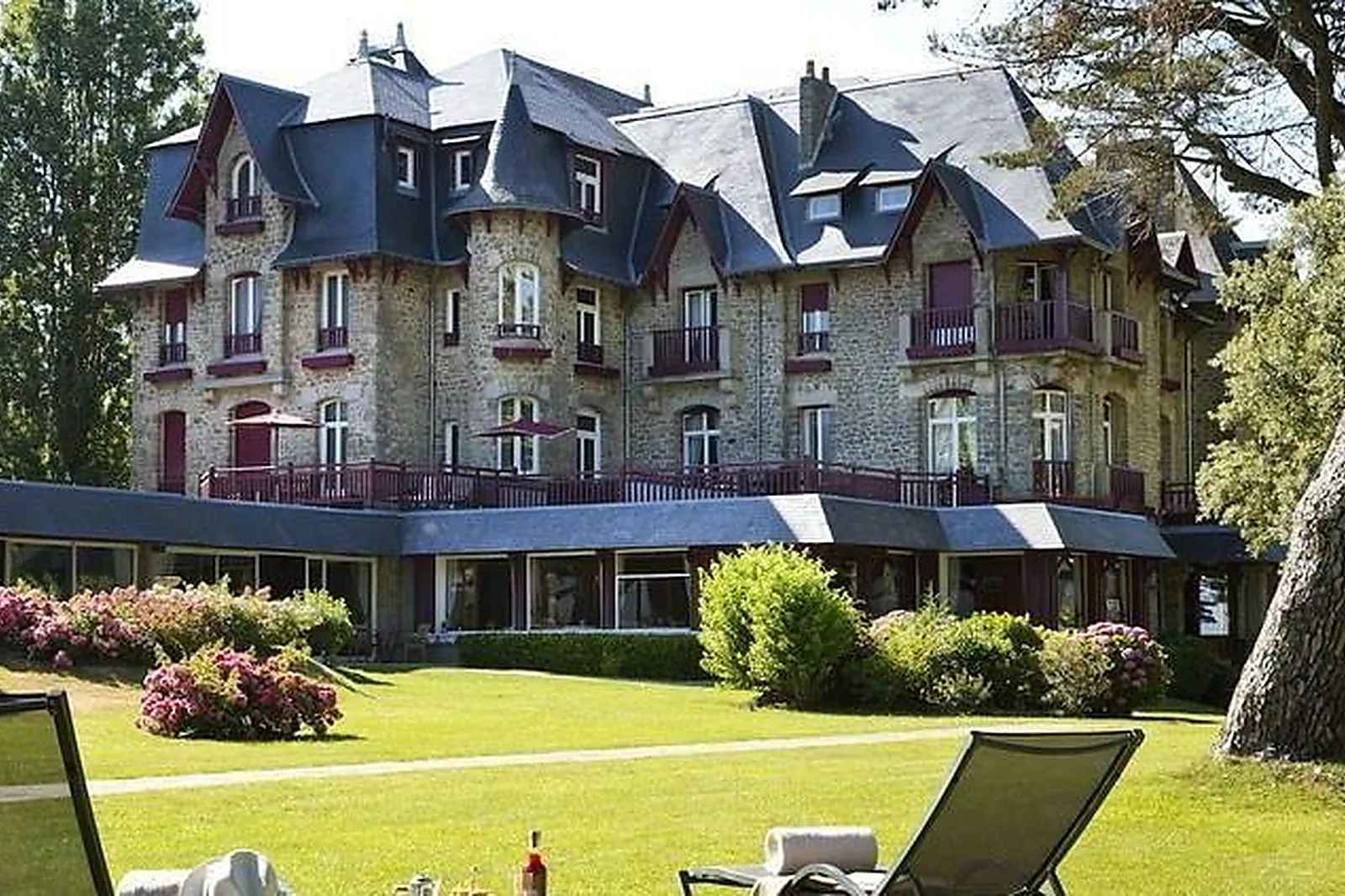 Lieux événementiels, HÔTELS BARRIÈRE - LA BAULE