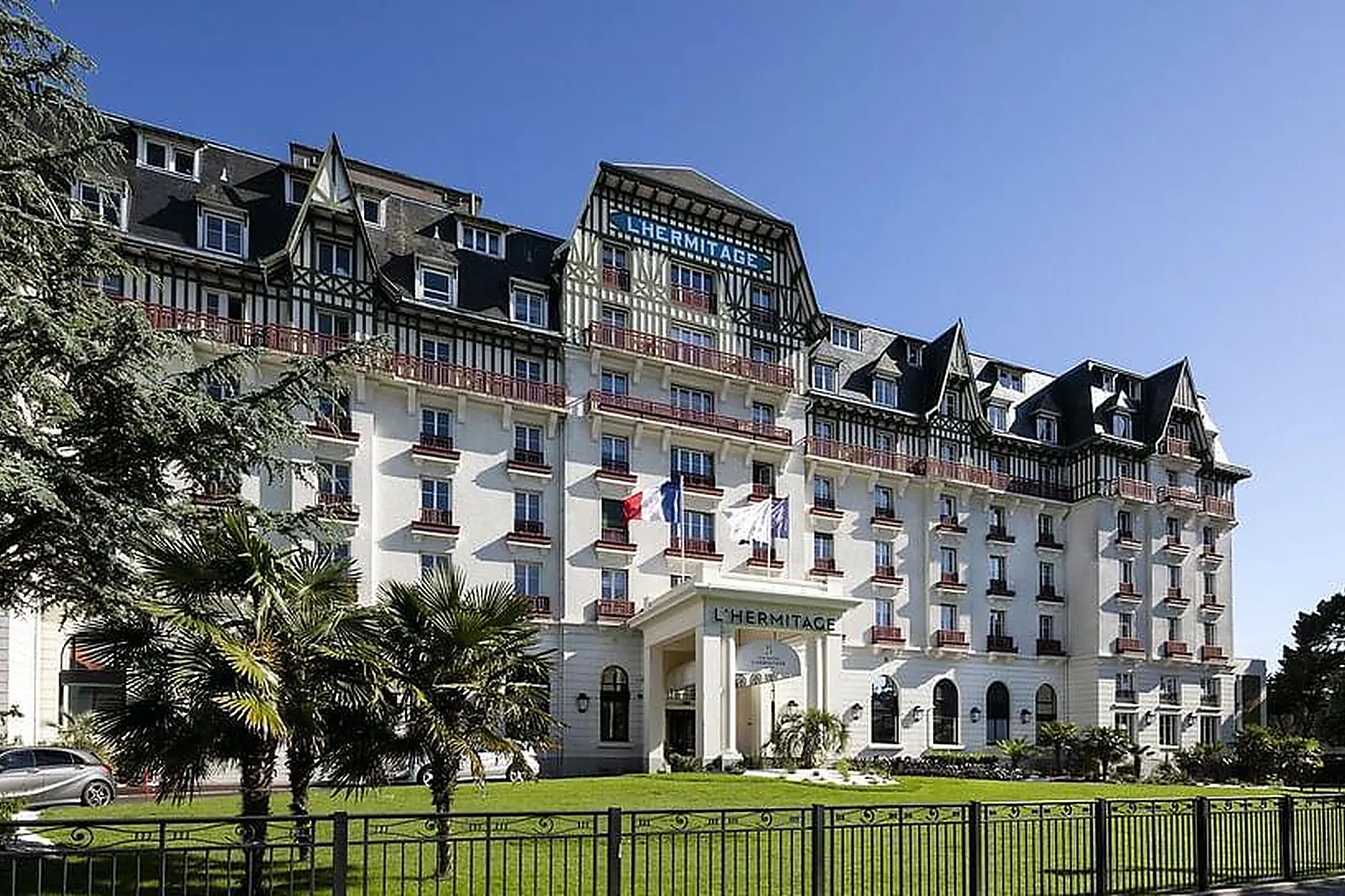 Lieux événementiels, HÔTELS BARRIÈRE - LA BAULE