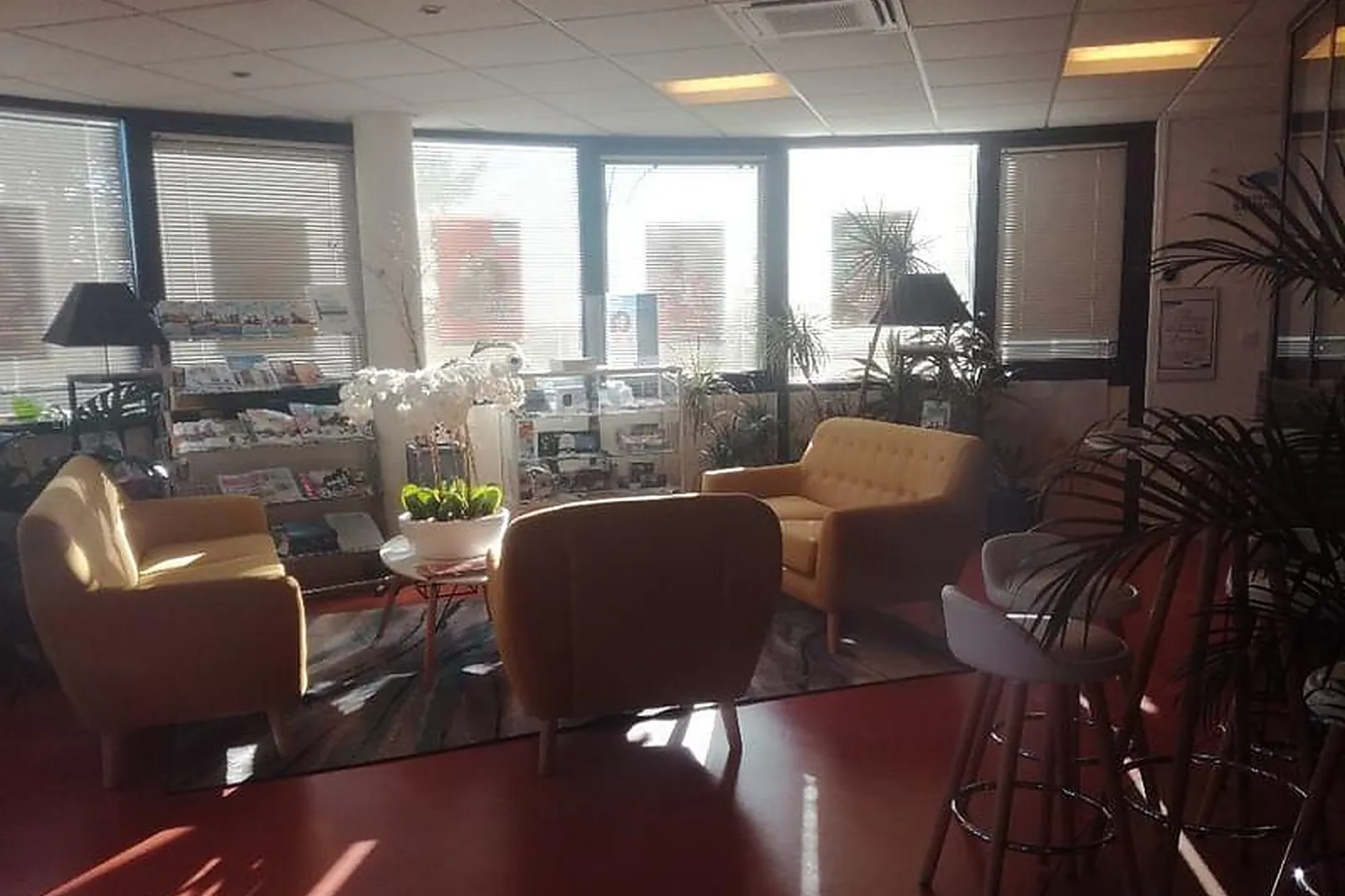 Lieux événementiels, BURO2 CENTRE D'AFFAIRES J.J BOSC