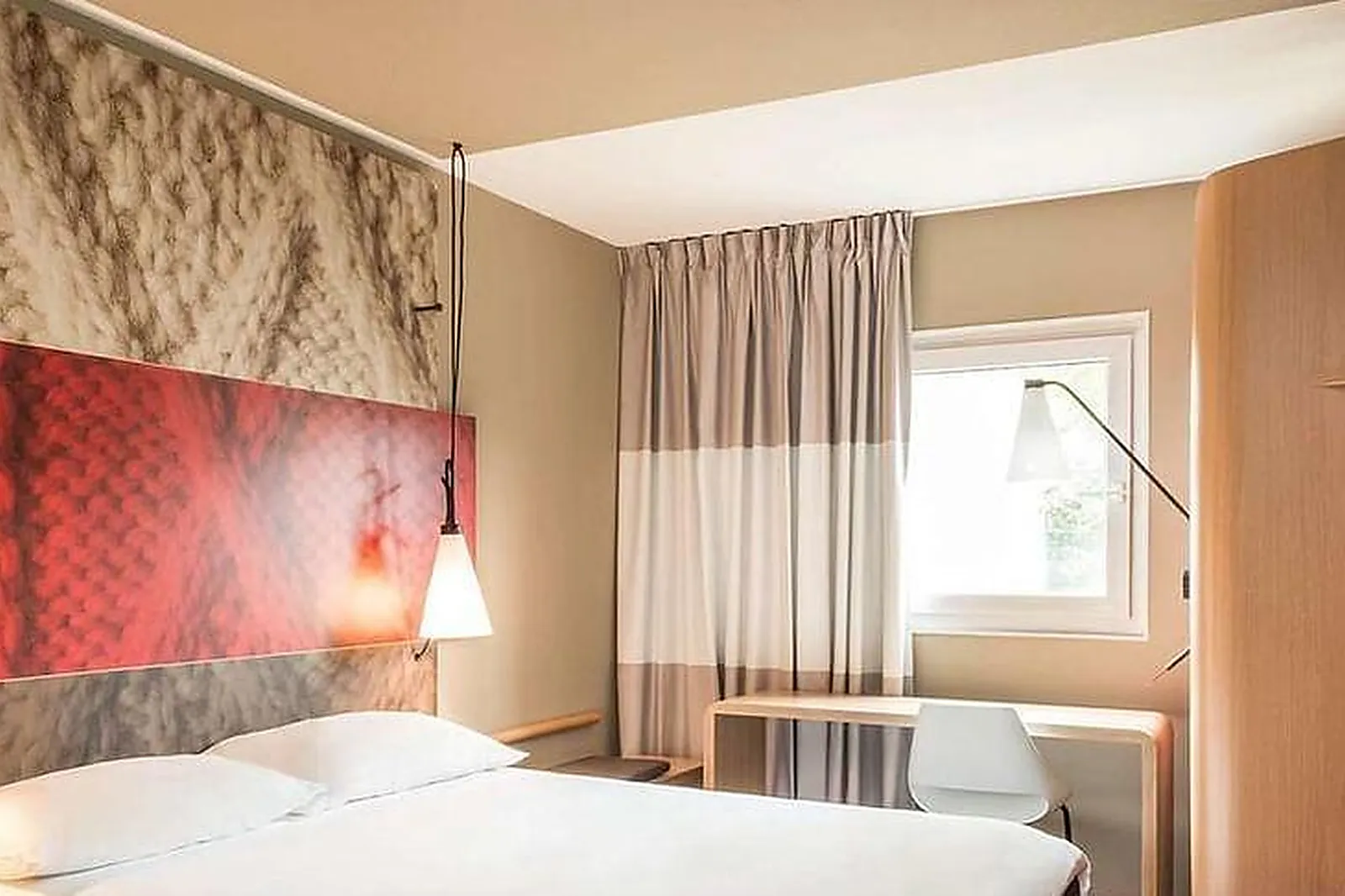 Lieux événementiels, KYRIAD BRIE COMTE ROBERT***