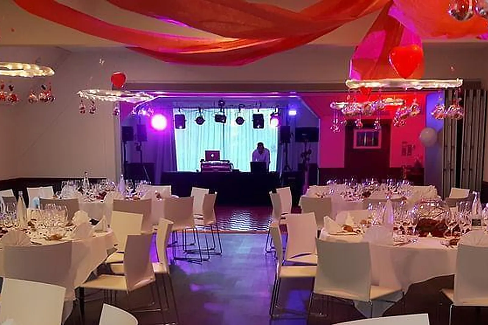 Lieux événementiels, LENNON