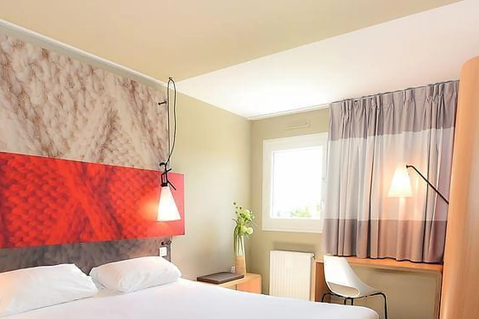 Lieux événementiels, LENNON