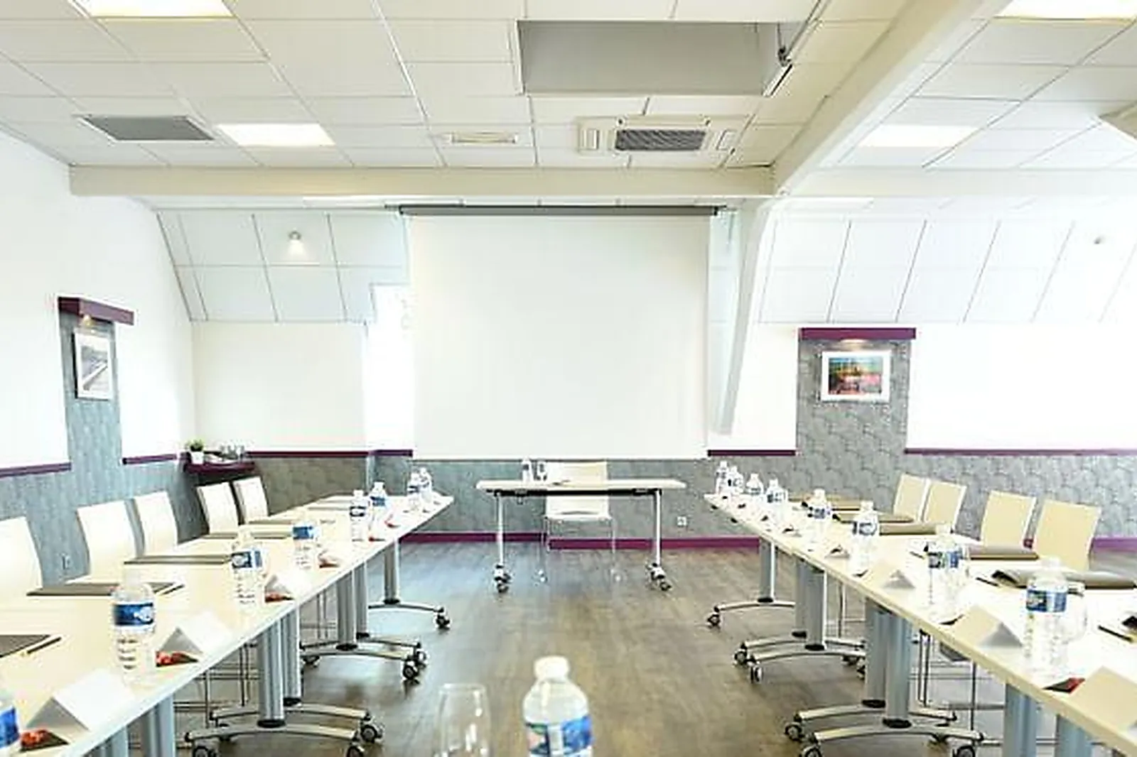 Lieux événementiels, LENNON