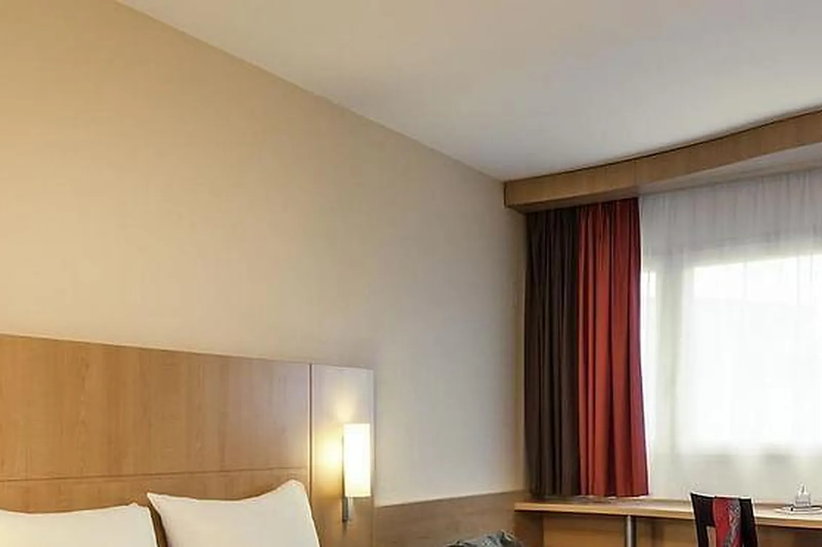 Lieux événementiels, IBIS CAMBRONNE PARIS TOUR EIFFEL ***