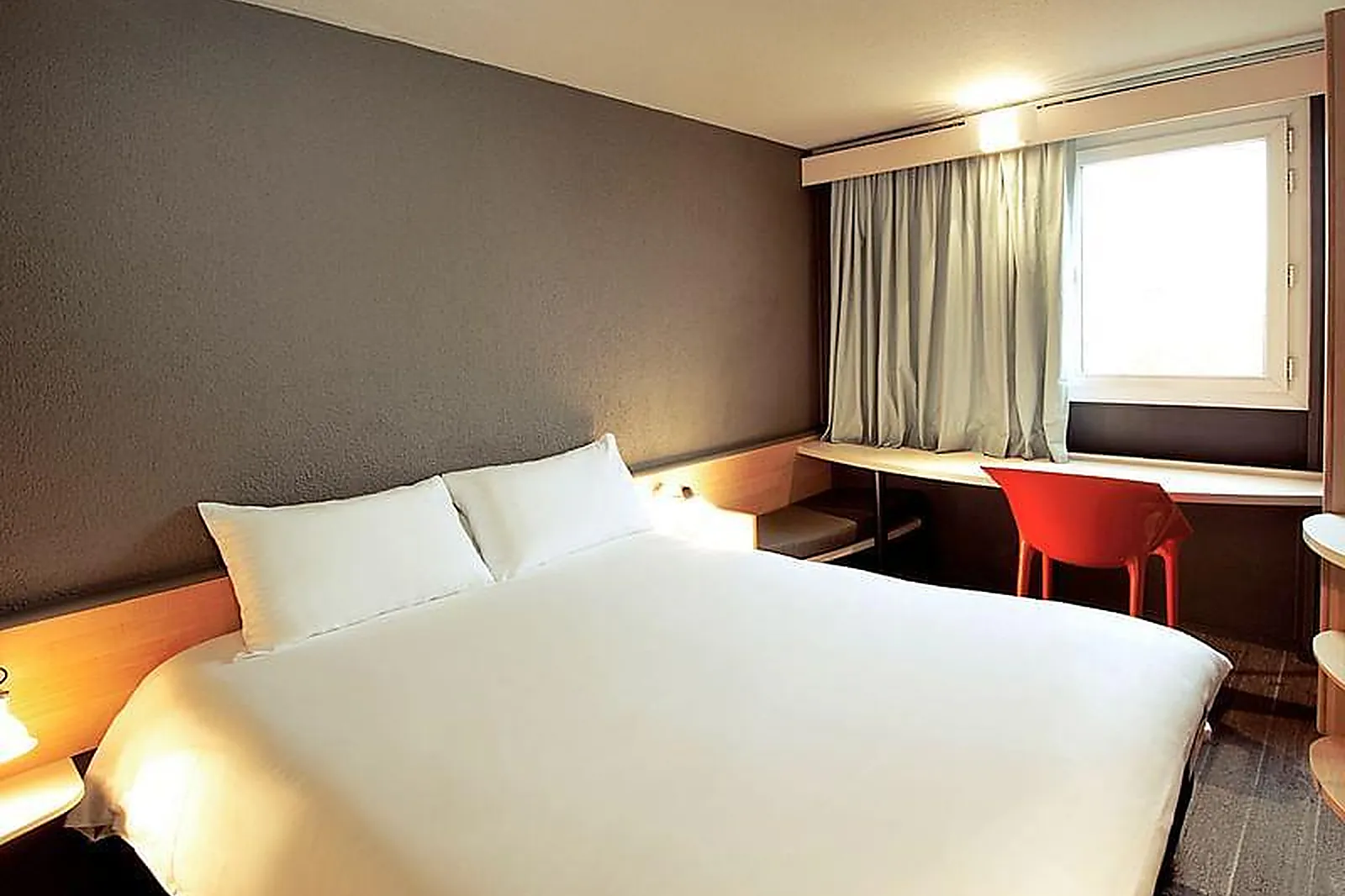 Lieux événementiels, IBIS GAP CENTRE ***