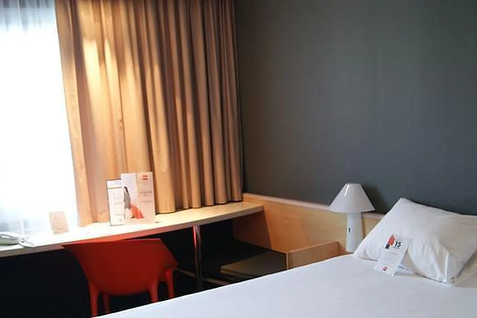 Lieux événementiels, SALLE LONGCHAMP