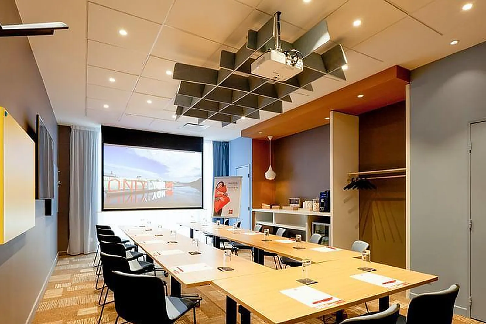 Lieux événementiels, GREET HOTEL EVREUX CENTRE***