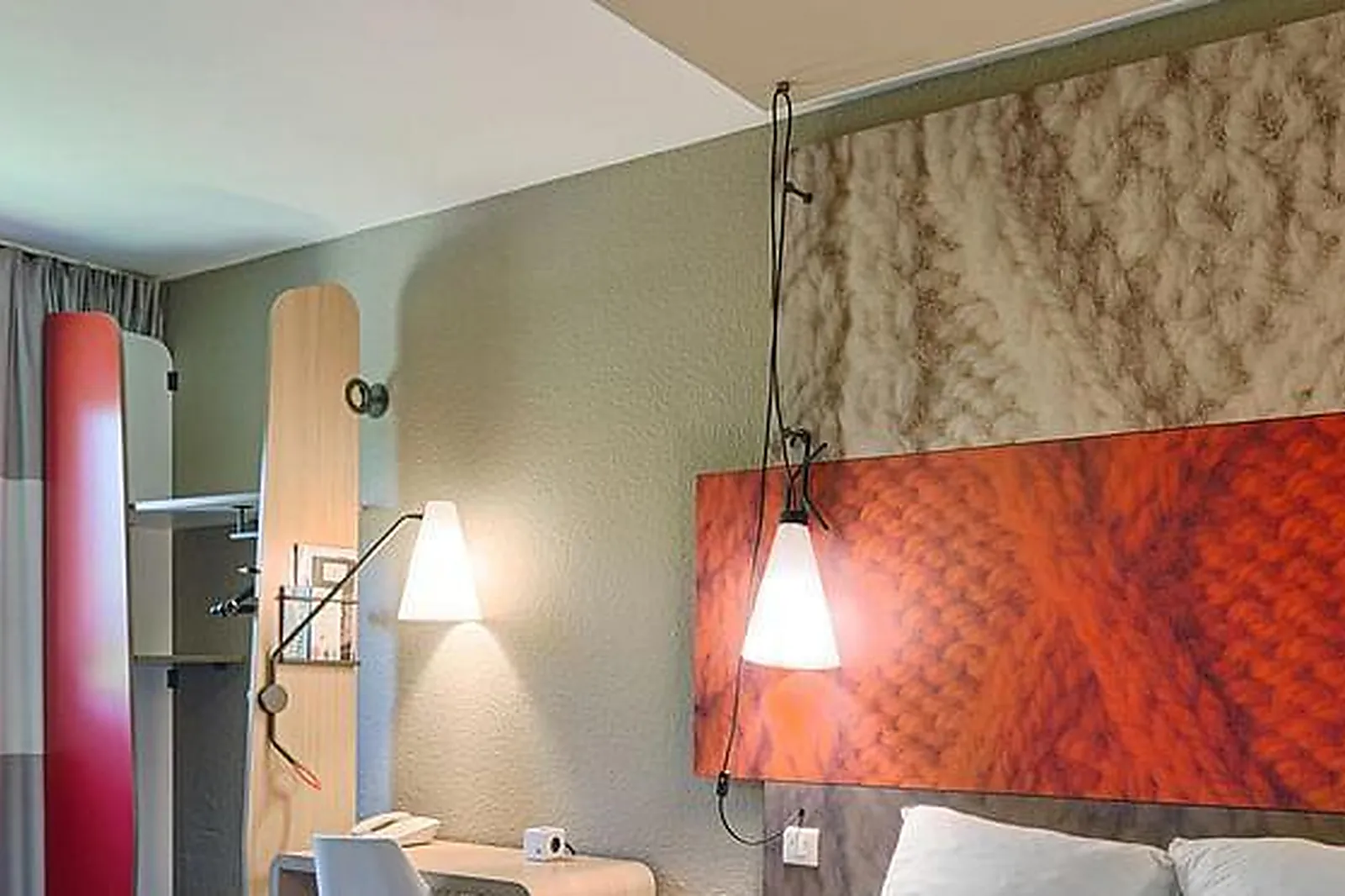 Lieux événementiels, ACCROTERRE