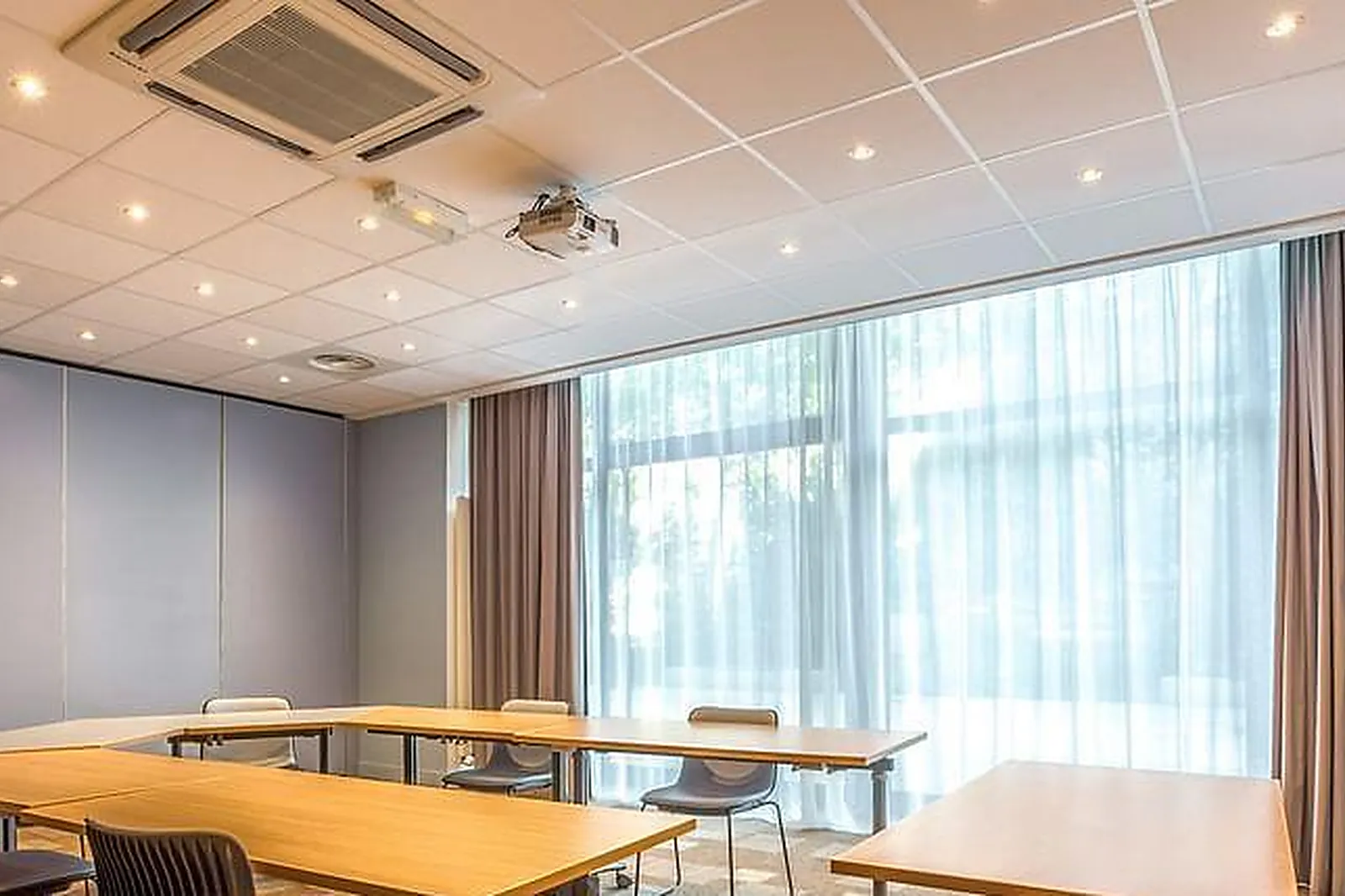 Lieux événementiels, IBIS PART-DIEU LES HALLES ***