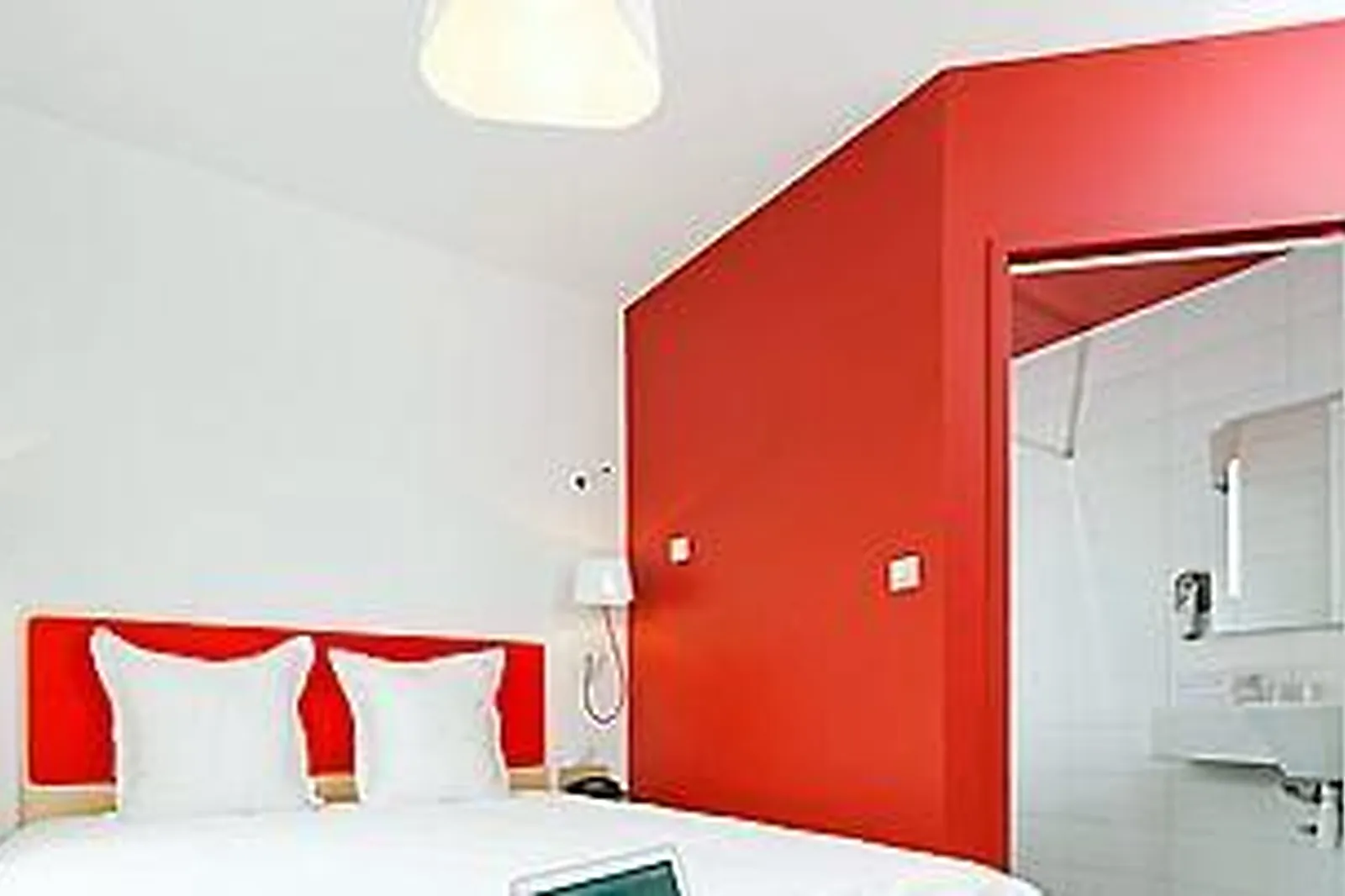 Lieux événementiels, IBIS STYLE CALAIS CENTRE