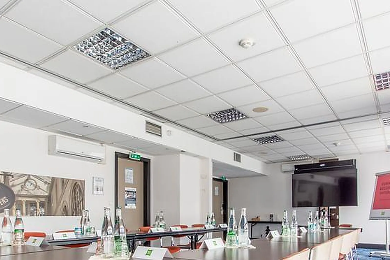 Lieux événementiels, IBIS STYLE EVRY COURCOURONNES***