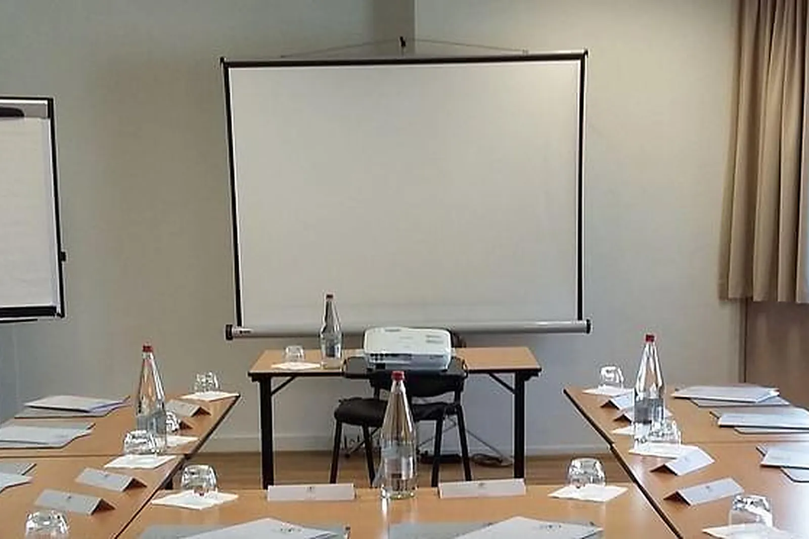 Lieux événementiels, IBIS STYLE MASSY OPÉRA