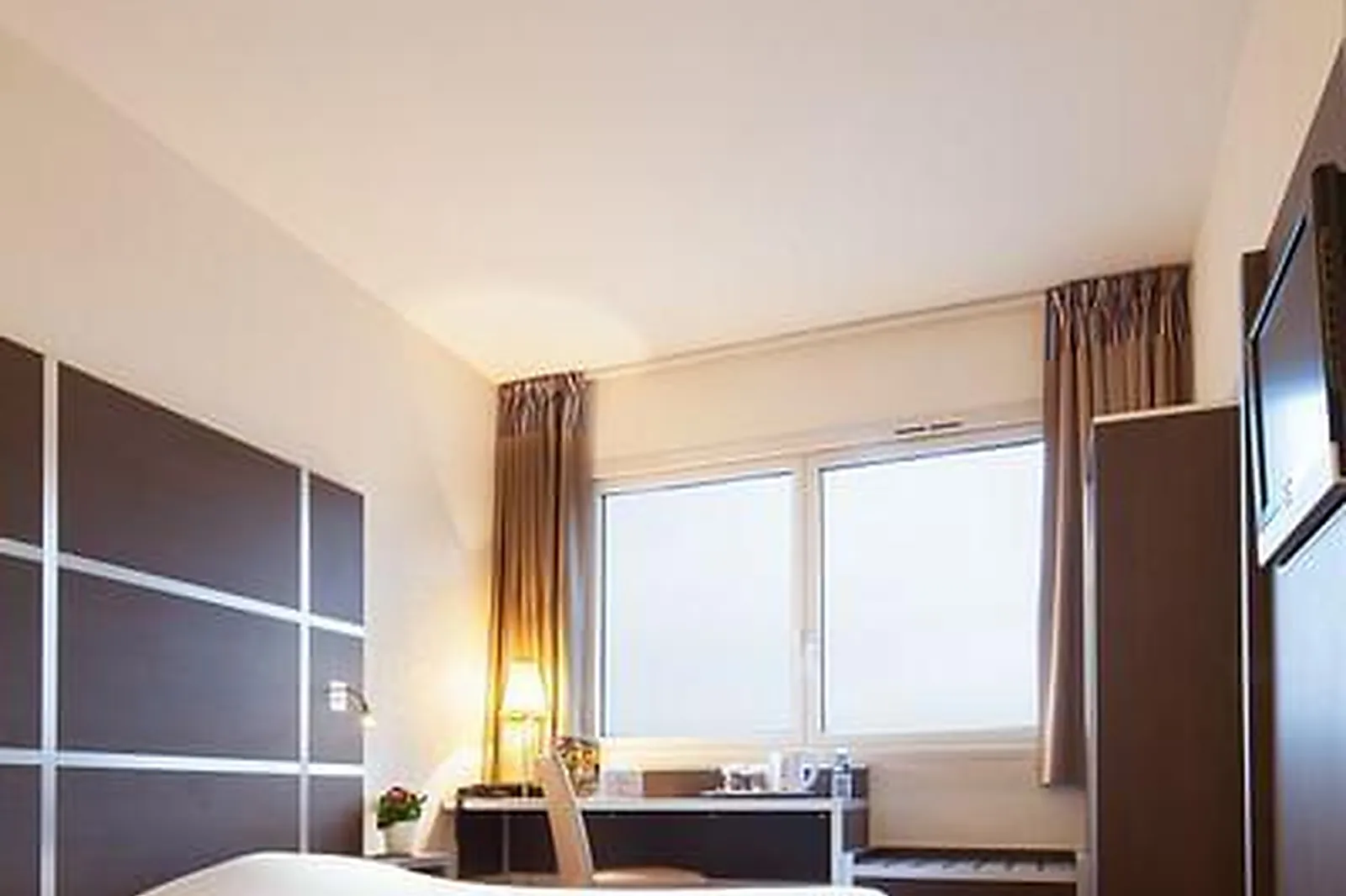 Lieux événementiels, IBIS STYLE MASSY OPÉRA