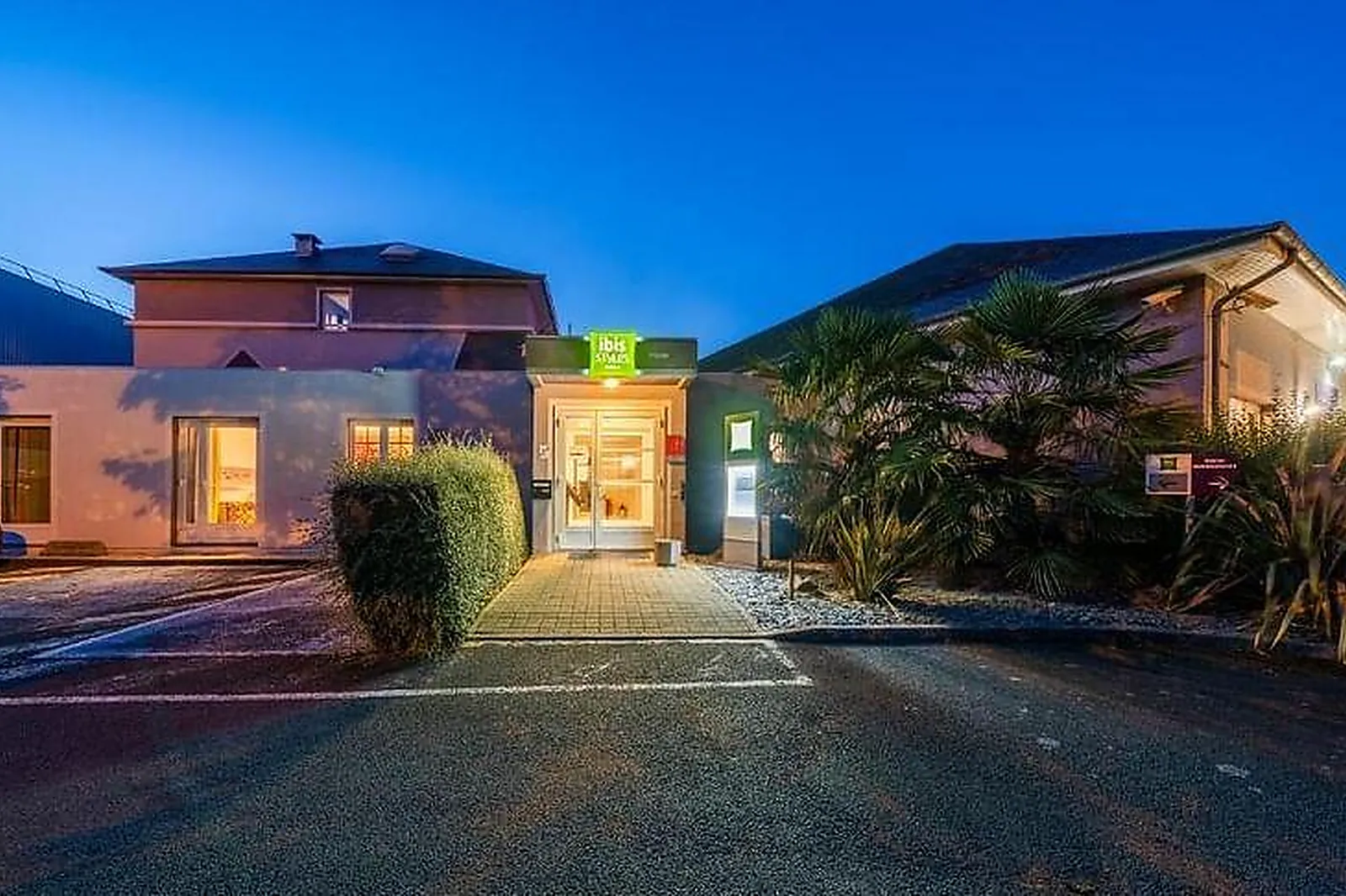 Lieux événementiels, IBIS STYLE ST BRIEUC PLERIN