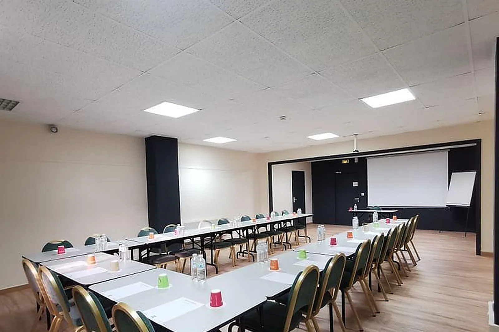 Lieux événementiels, IBIS STYLES BORDEAUX GARE SAINT JEAN