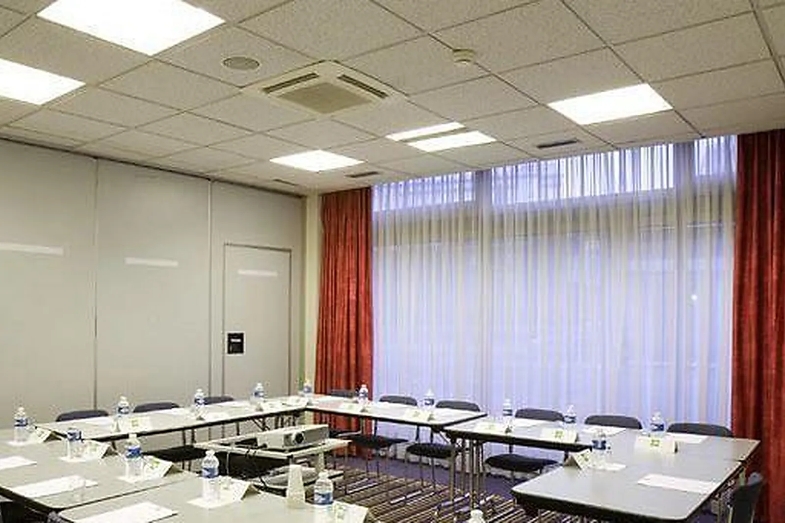 Lieux événementiels, IBIS STYLES LILLE CENTRE GARE BEFFROI ***