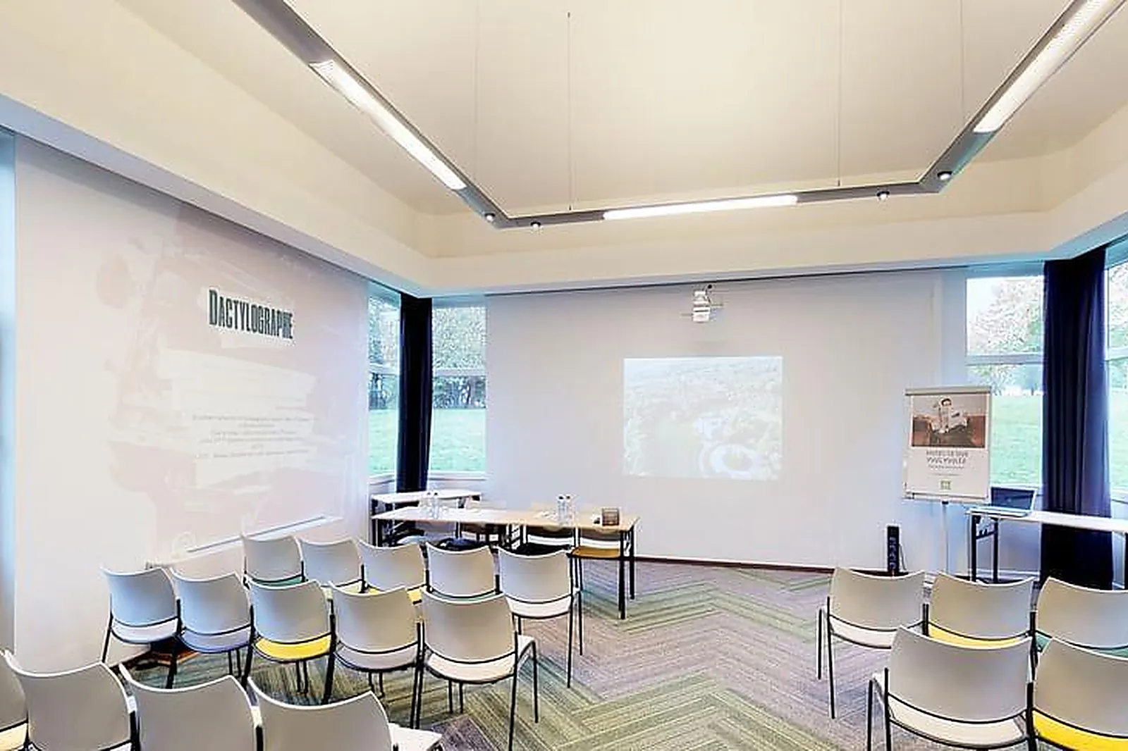 Lieux événementiels, IBIS STYLES LOUVAIN-LA-NEUVE***