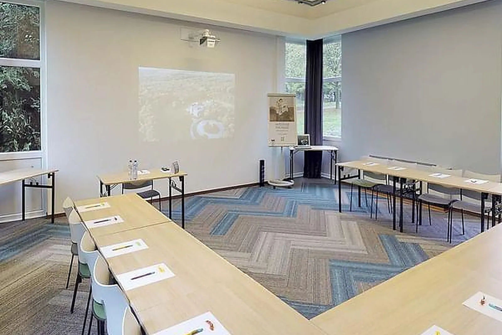 Lieux événementiels, IBIS STYLES LOUVAIN-LA-NEUVE***