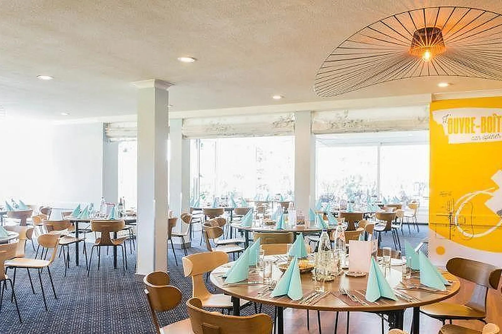 Lieux événementiels, IBIS STYLES LOUVAIN-LA-NEUVE***