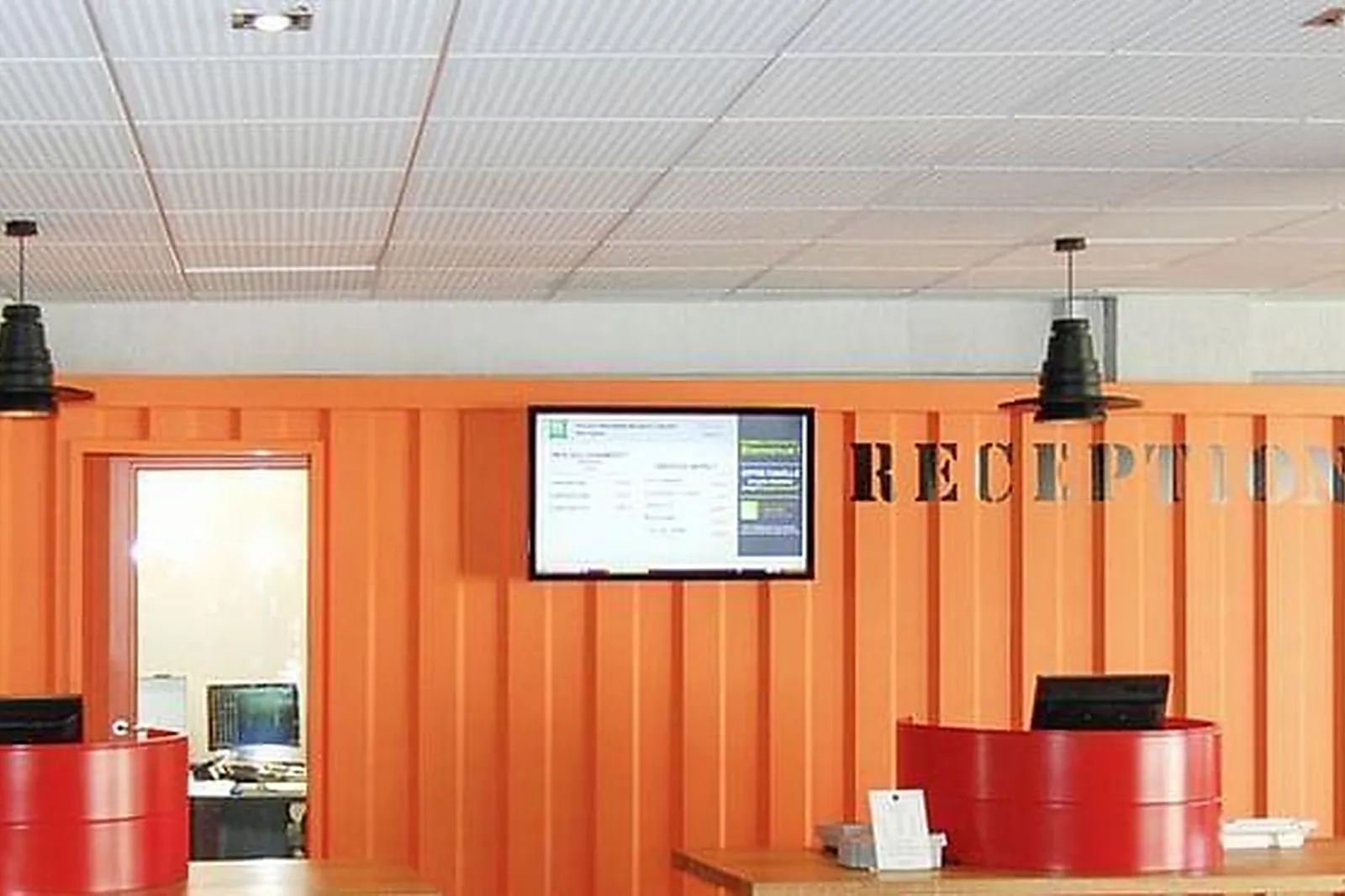 Lieux événementiels, IBIS STYLES MARSEILLE PROVENCE AÉROPORT ***