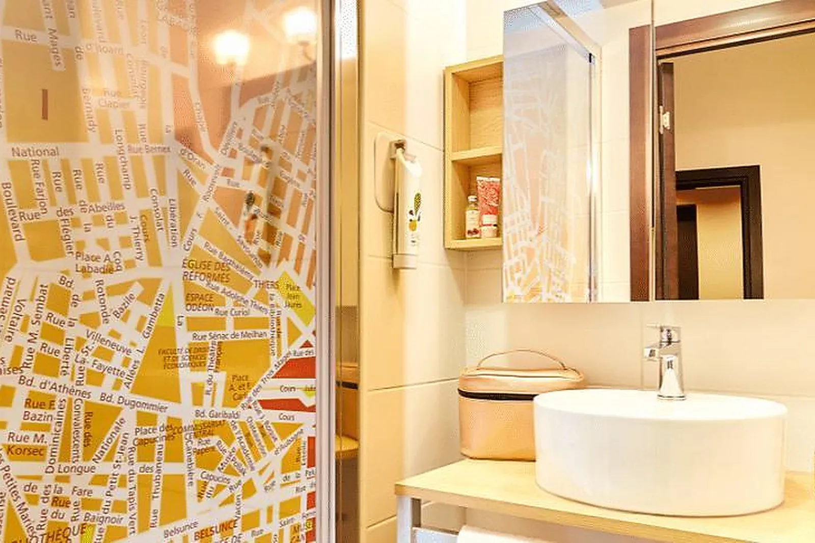 Lieux événementiels, IBIS STYLES MARSEILLE SAINT CHARLES***