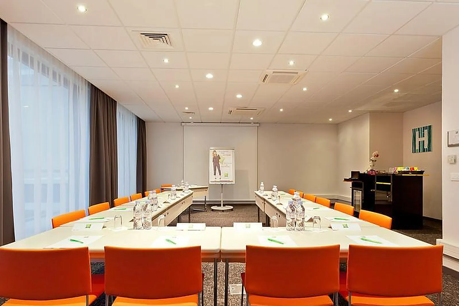 Lieux événementiels, IBIS STYLES PARIS PORTE D'ORLÉANS ***